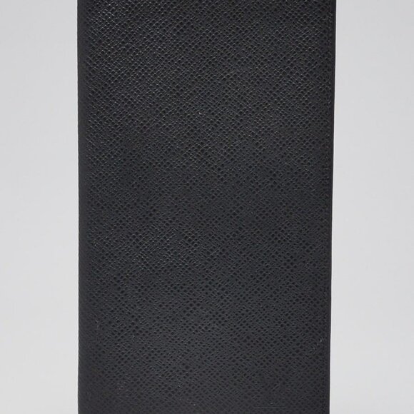 Louis Vuitton Black Taiga Leather Checkbook Wallet - Picture 1 of 8